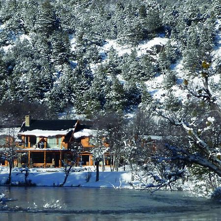 Rio Hermoso Hotel De Montana San Martín de los Andes المظهر الخارجي الصورة