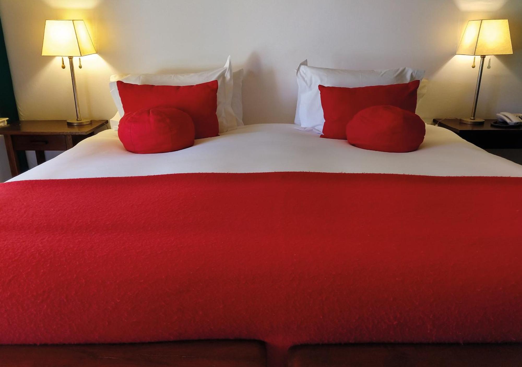 Rio Hermoso Hotel De Montana San Martín de los Andes الغرفة الصورة