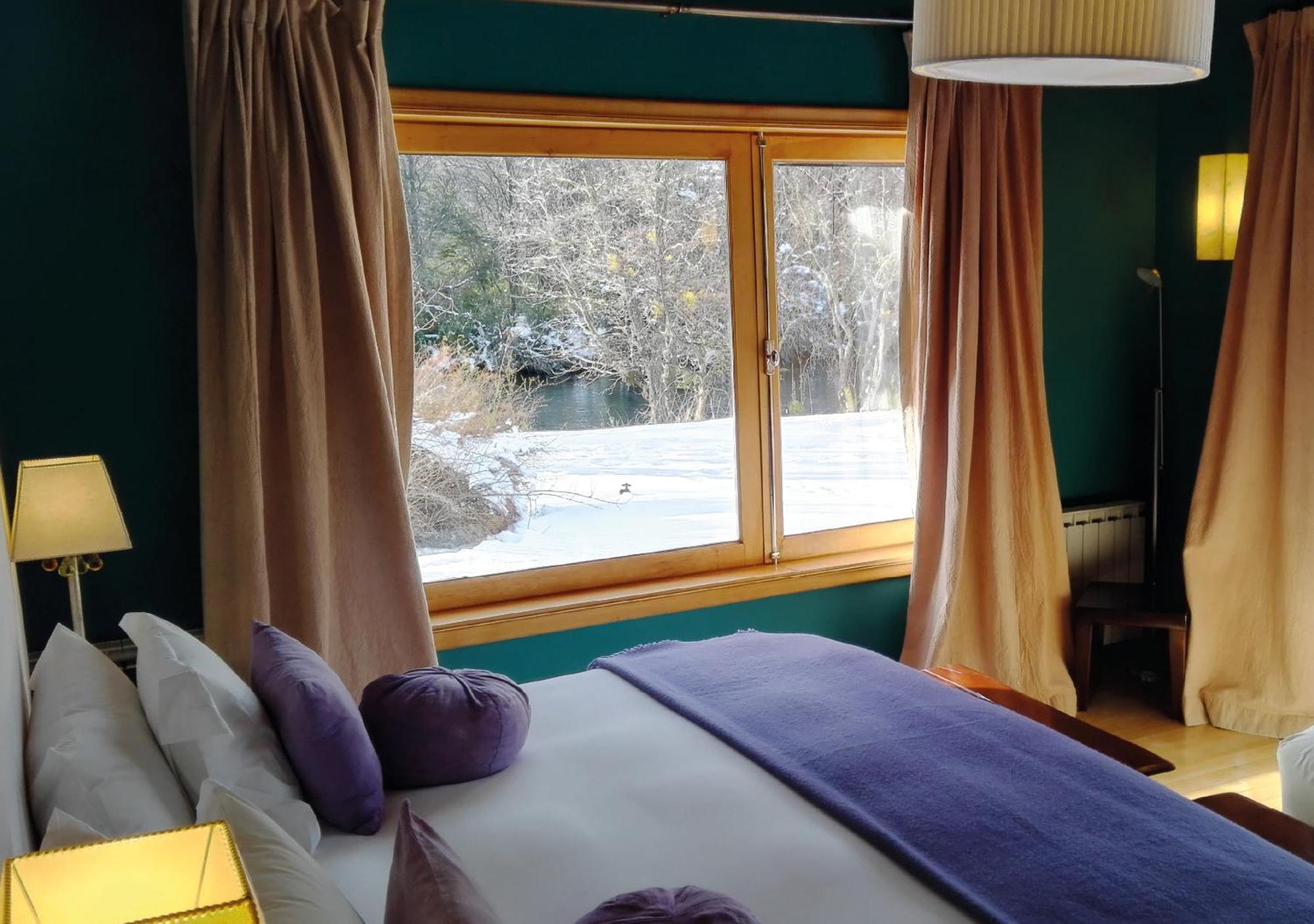 Rio Hermoso Hotel De Montana San Martín de los Andes الغرفة الصورة