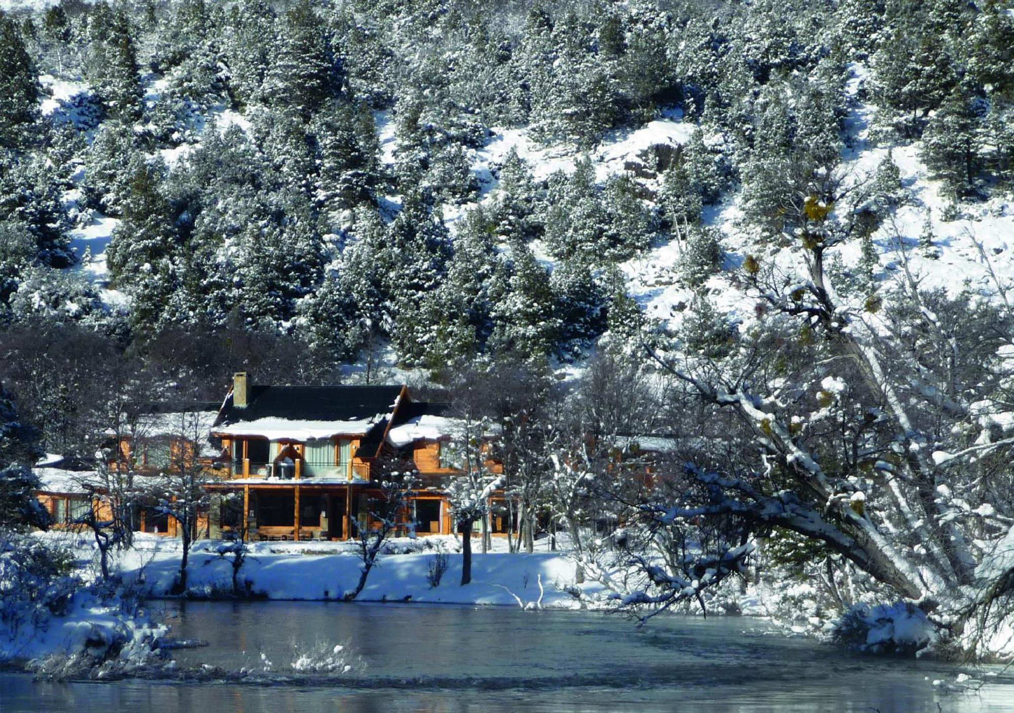 Rio Hermoso Hotel De Montana San Martín de los Andes المظهر الخارجي الصورة
