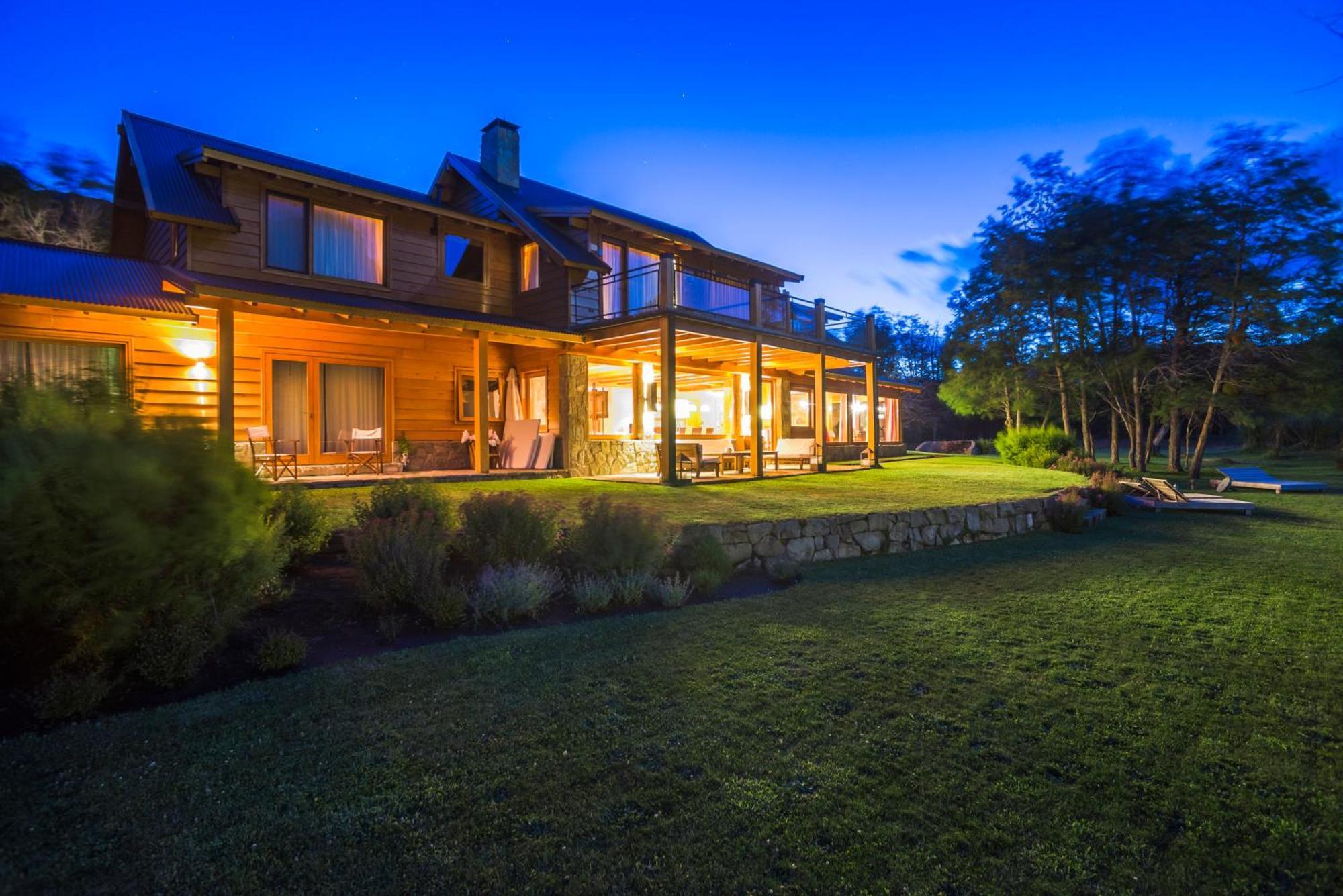 Rio Hermoso Hotel De Montana San Martín de los Andes المظهر الخارجي الصورة