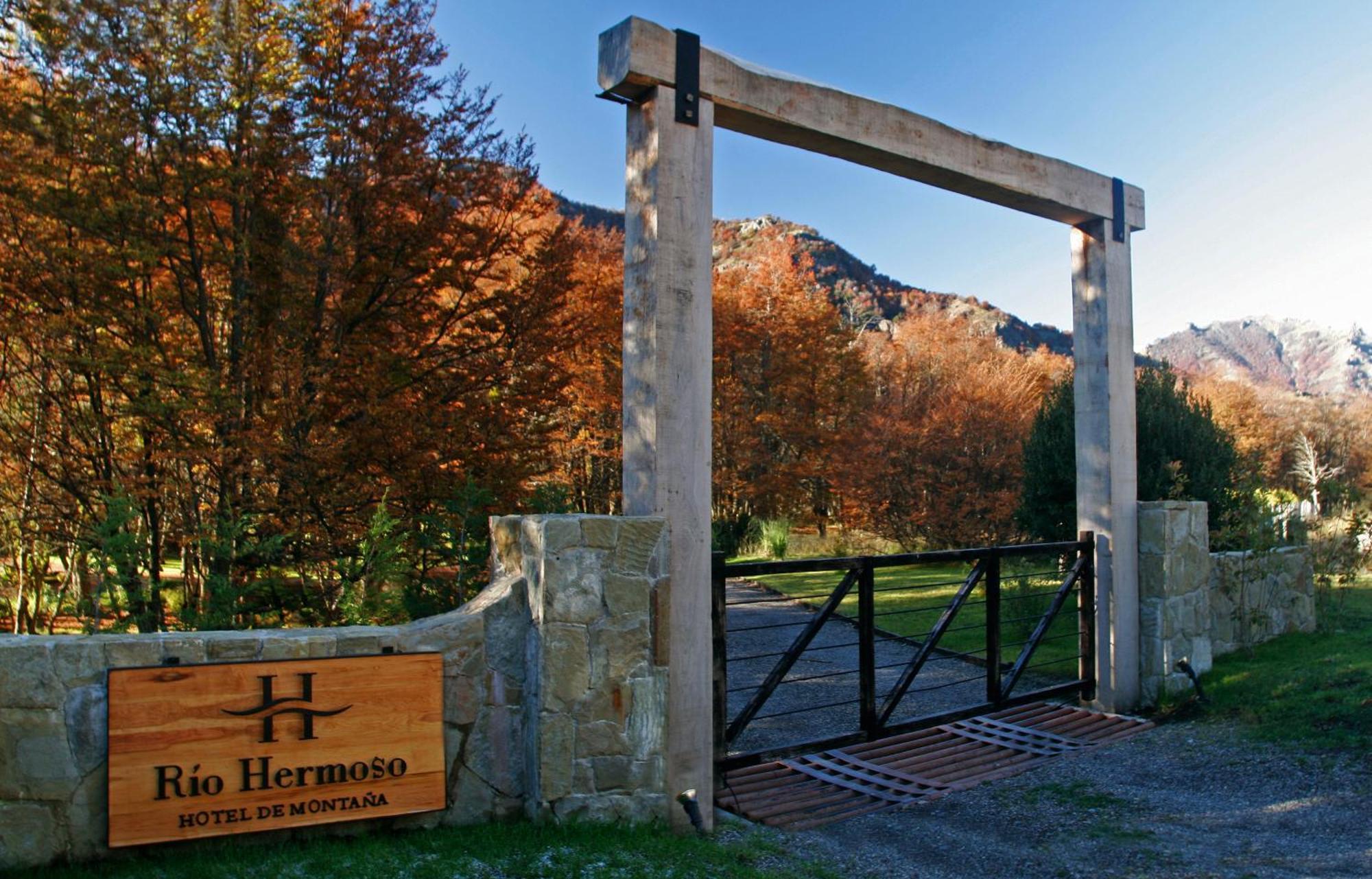 Rio Hermoso Hotel De Montana San Martín de los Andes المظهر الخارجي الصورة