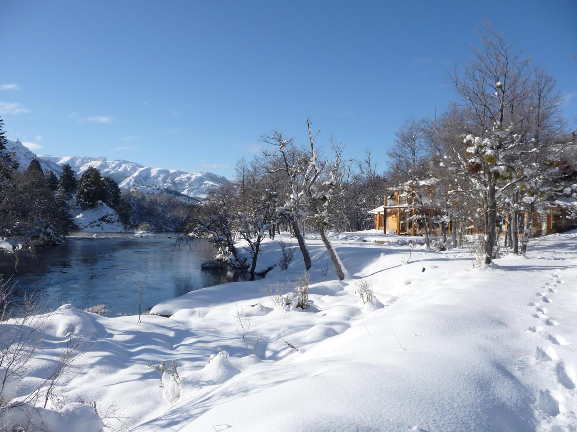 Rio Hermoso Hotel De Montana San Martín de los Andes المظهر الخارجي الصورة