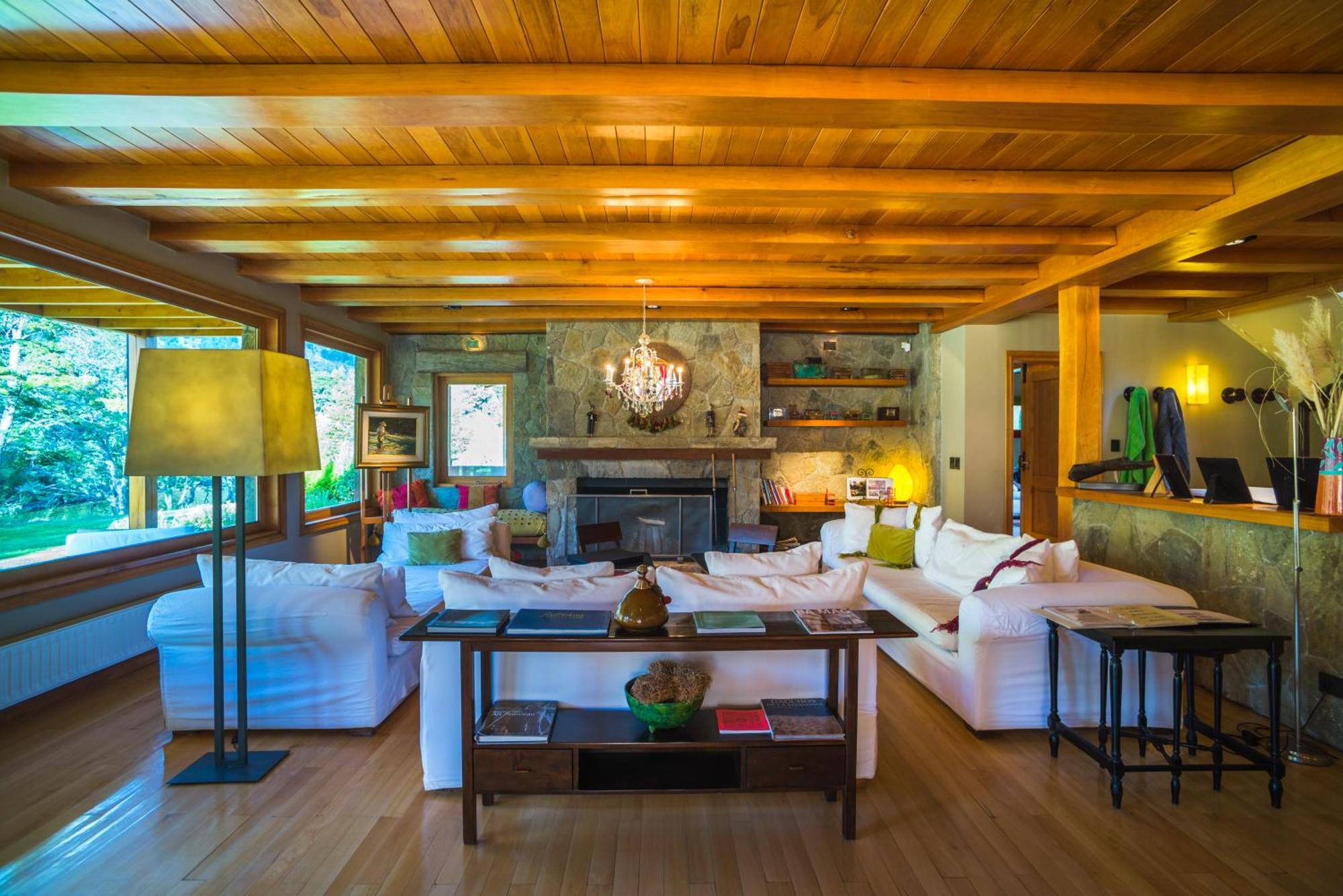 Rio Hermoso Hotel De Montana San Martín de los Andes المظهر الخارجي الصورة