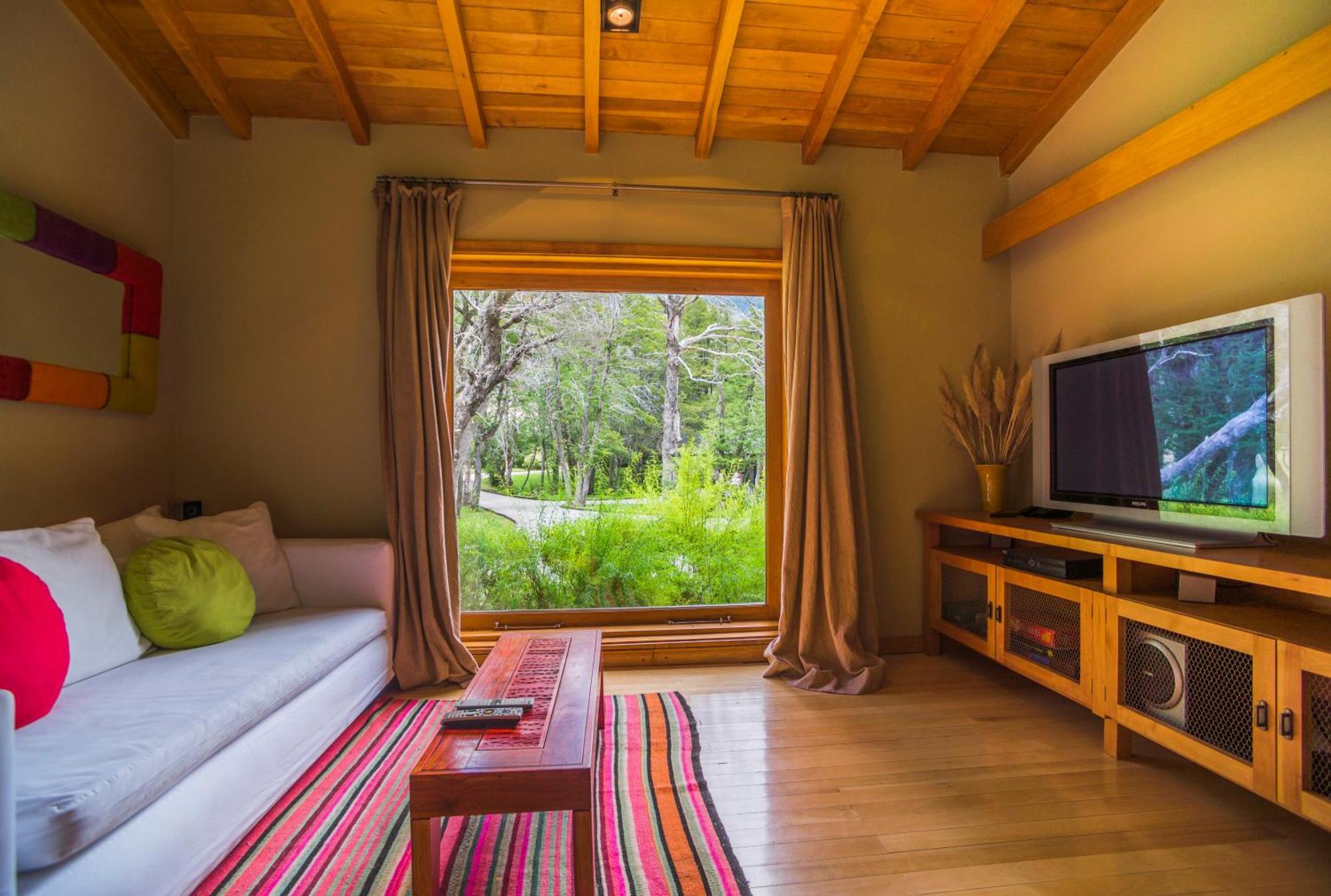 Rio Hermoso Hotel De Montana San Martín de los Andes المظهر الخارجي الصورة