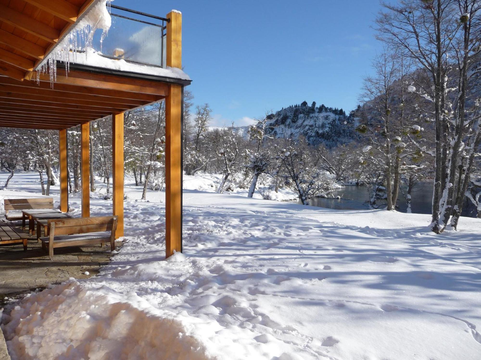 Rio Hermoso Hotel De Montana San Martín de los Andes المظهر الخارجي الصورة